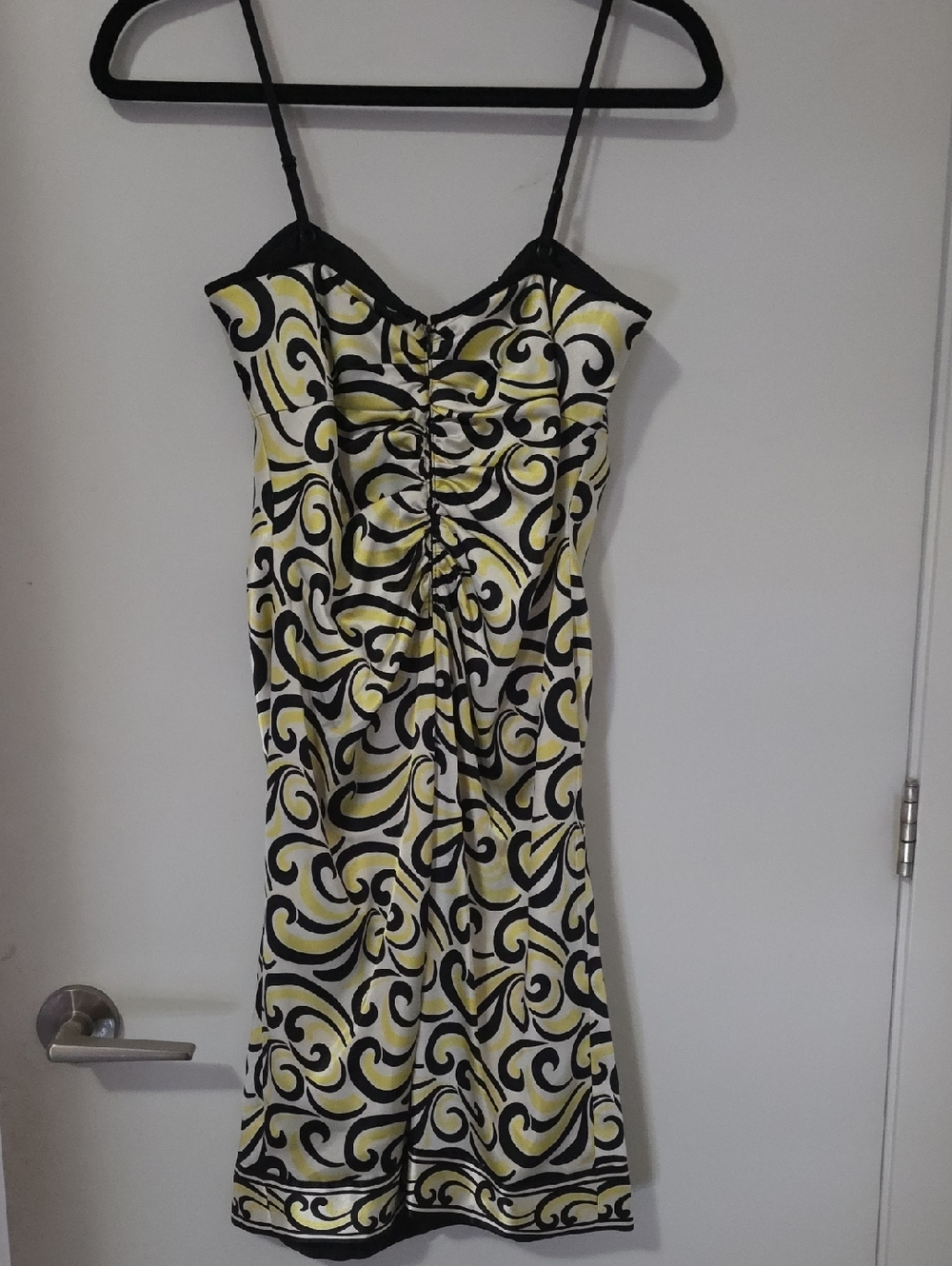 Women's Yellow & Black Patterned Satin Dress